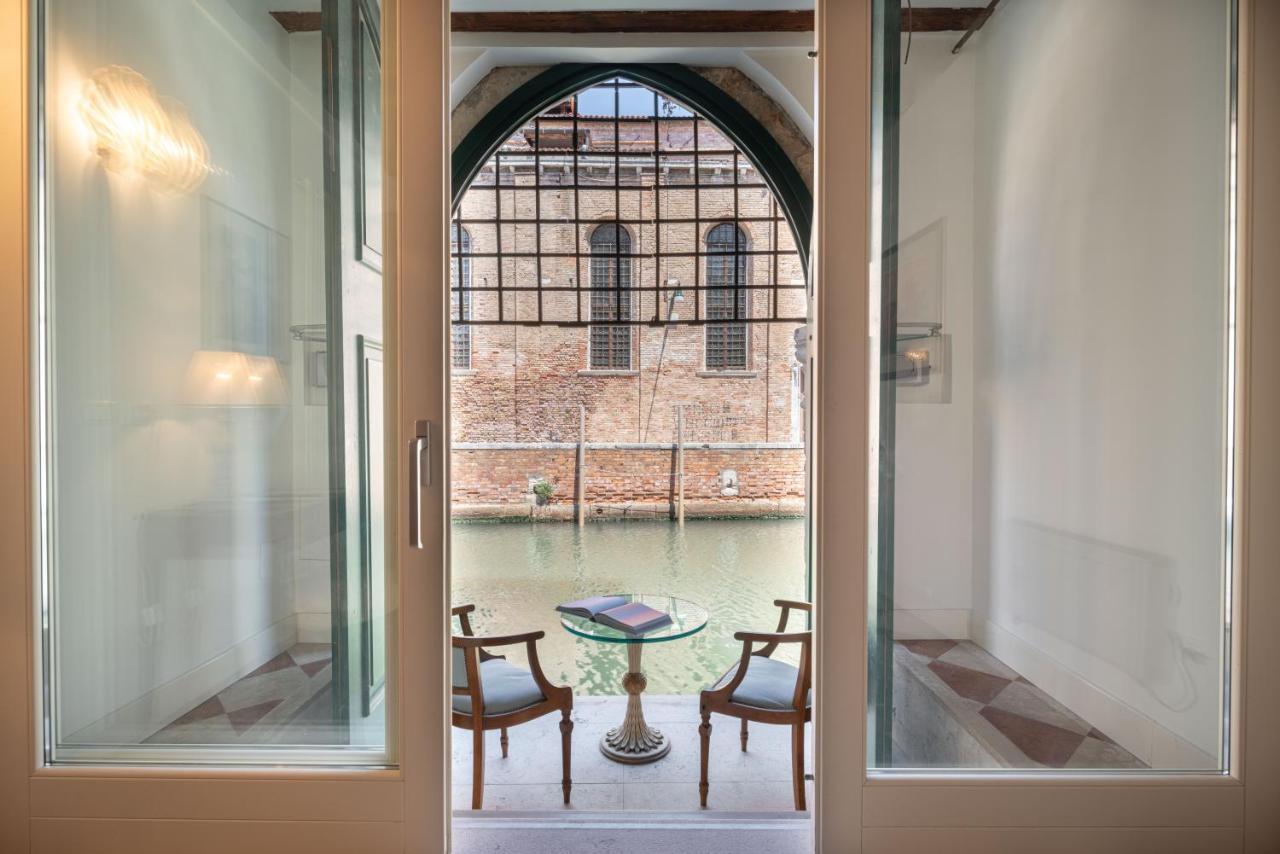 Canal View Venecia