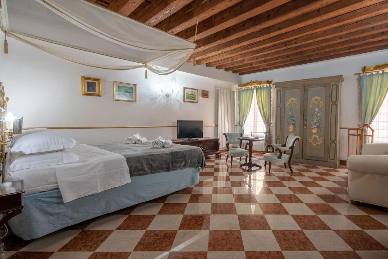 Canal View Apartment