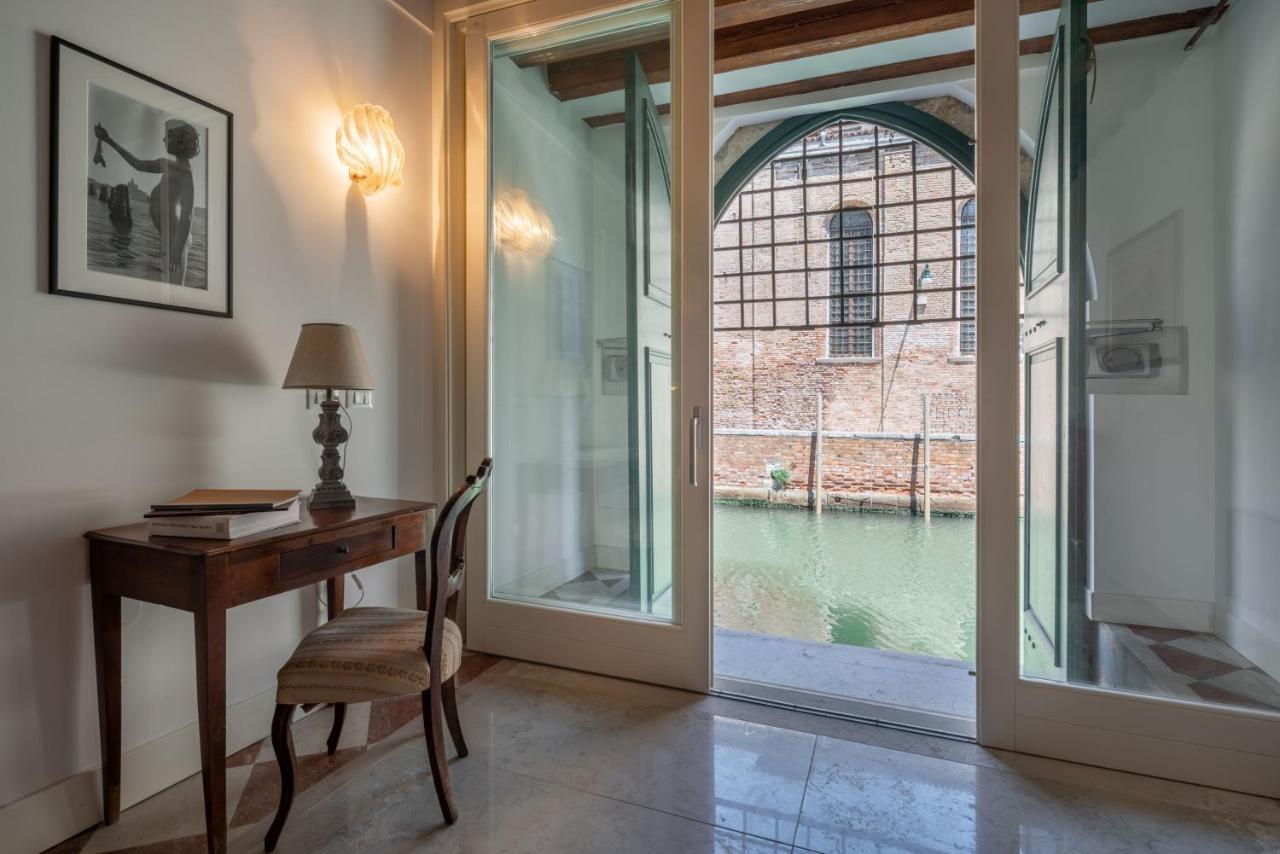 Apartment Canal View Venice